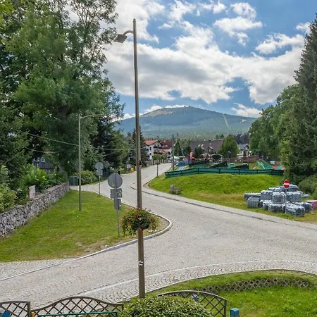 Jasqlka Z Widokiem 公寓 斯克拉斯卡波伦巴